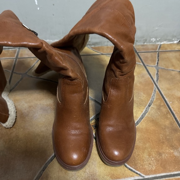 Vince Camuto “VC Gambrel” Brown upper Leather boots - Picture 4 of 5
